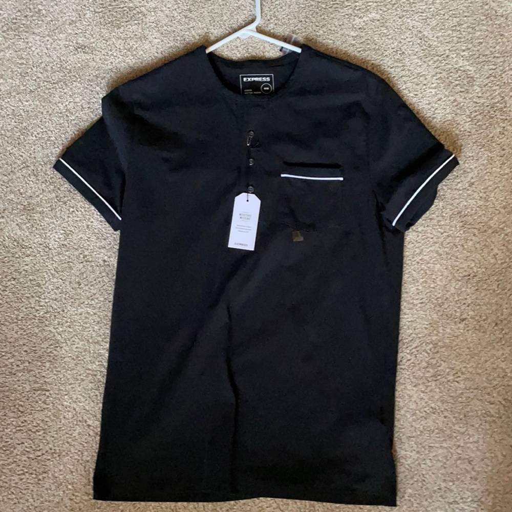 Express quarter button up tee, black and white